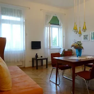 2* Apartahotel Maximillian