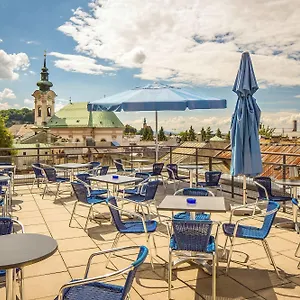 Allyouneed 3*, Salzburgo Austria