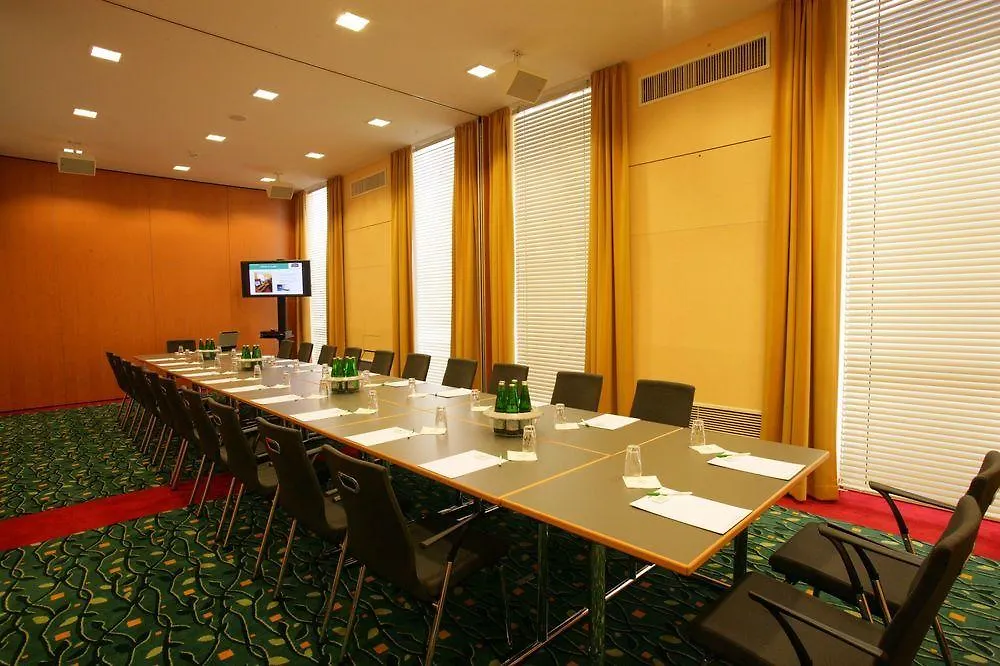 Courtyard By Marriott Vienna Schoenbrunn Hotel