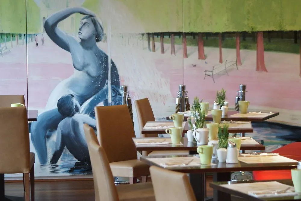 Hotel Courtyard By Marriott Vienna Schoenbrunn