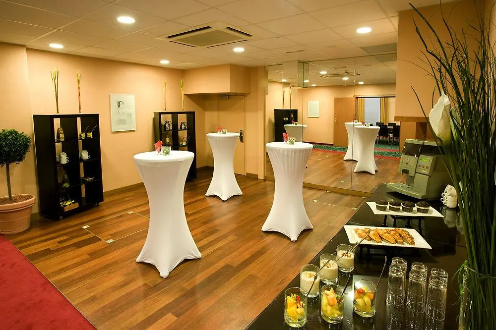 Hotel Courtyard By Marriott Vienna Schoenbrunn
