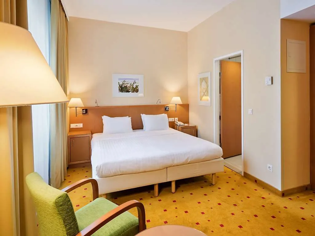 Courtyard By Marriott Vienna Schoenbrunn Hotel