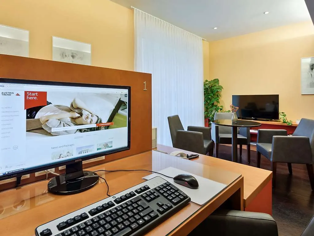 Hotel Courtyard By Marriott Vienna Schoenbrunn