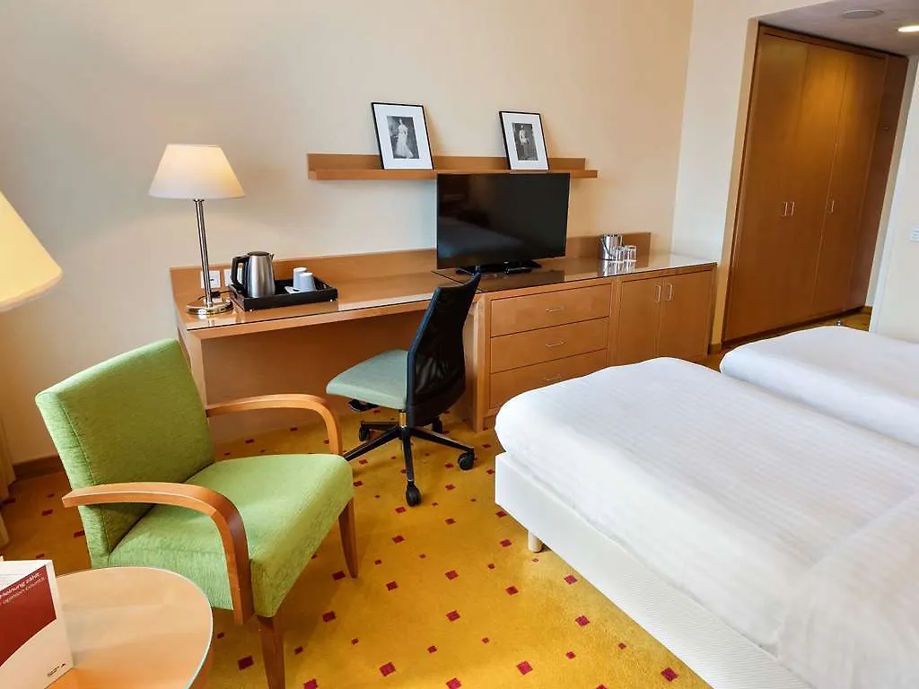 Hotel Courtyard By Marriott Vienna Schoenbrunn